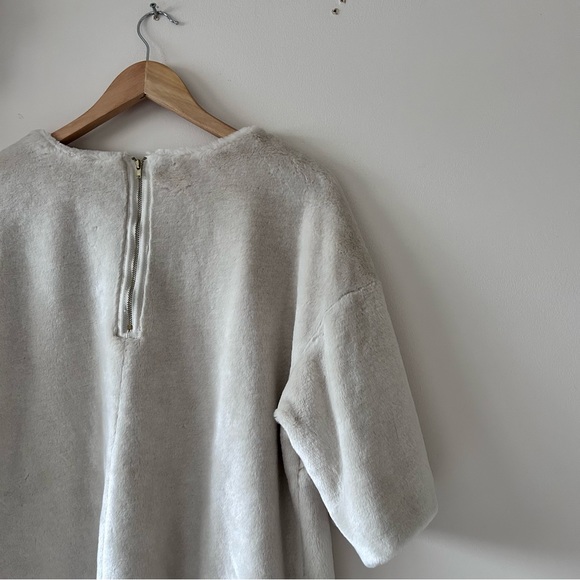 H&M | Faux Fur Short-Sleeve Crewneck Blouse - Picture 3 of 4